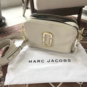 Marc Jacobs The Soft Shot 21 Crossbody Bag Purse Cream White Ivory